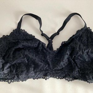 Black bralette by Auden size 4X.